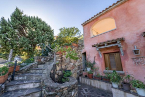 House in San Teodoro among the scents of Sardinia San Teodoro